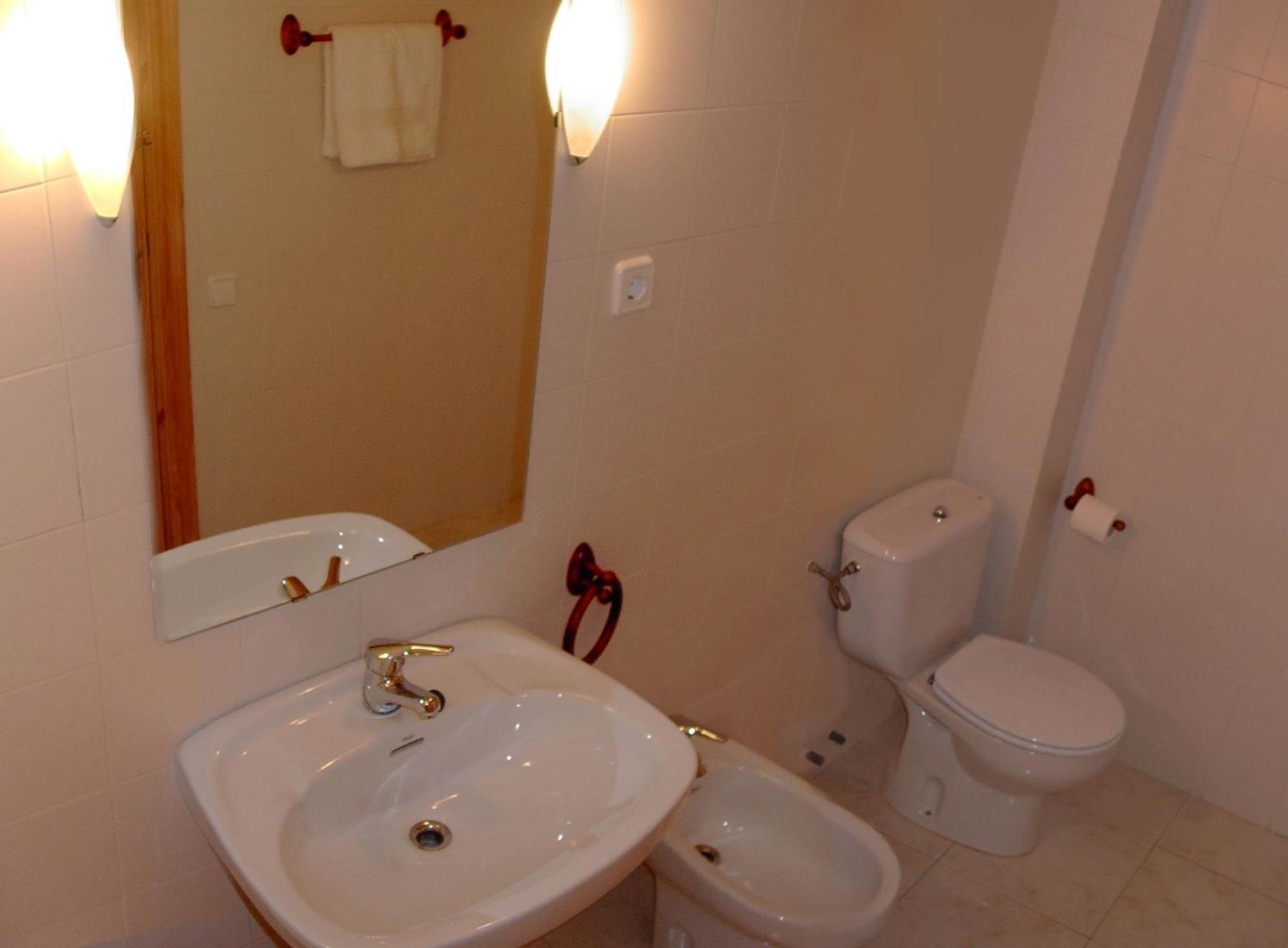 אריל לה ואל Apartaments El Tarter מראה חיצוני תמונה